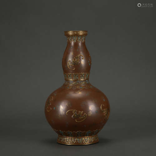 A bean-sauce-coloured glaze vase,Qing Dynasty