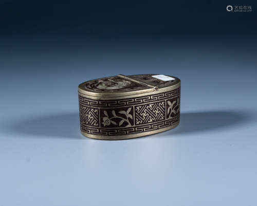 Qing Dynasty - Bronze cigarette paste box
