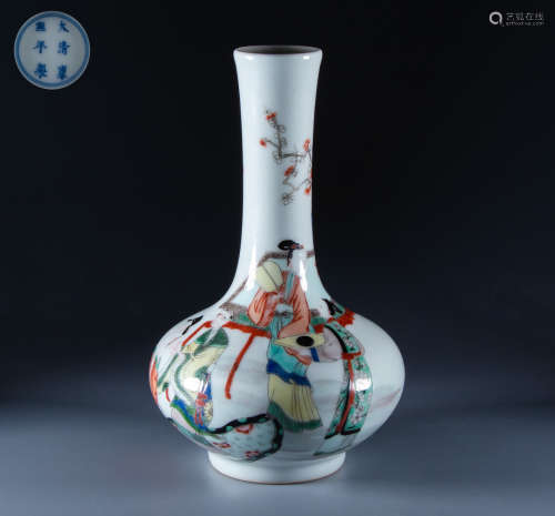Qing Dynasty - Colorful porcelain vase