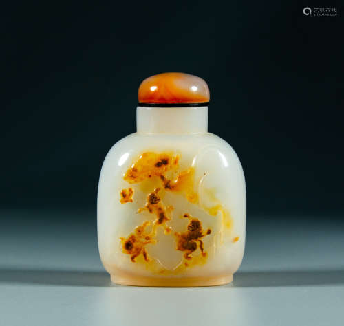 The Qing Dynasty - Agate snuff bottle