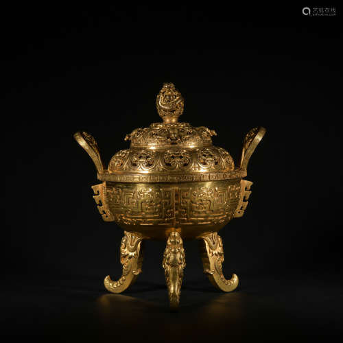 A gilt-bronze 'dragon' censer,Qing Dynasty