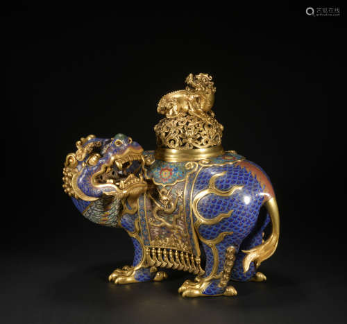 A Cloisonne enamel 'beast' censer,Qing Dynasty