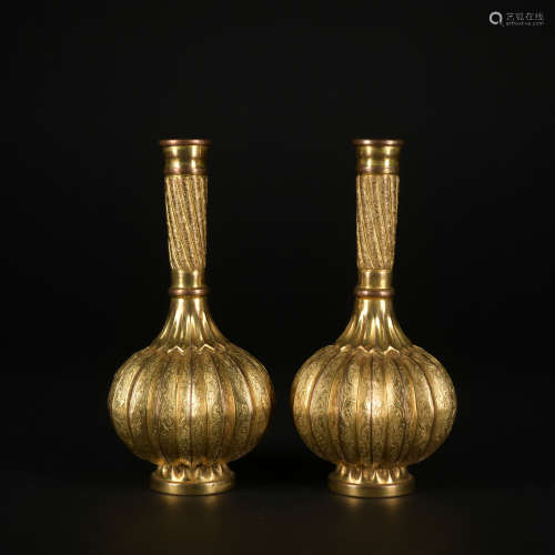 A pair of gilt-bronze vase,Qing Dynasty