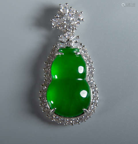 Qing Dynasty - Jade pendant