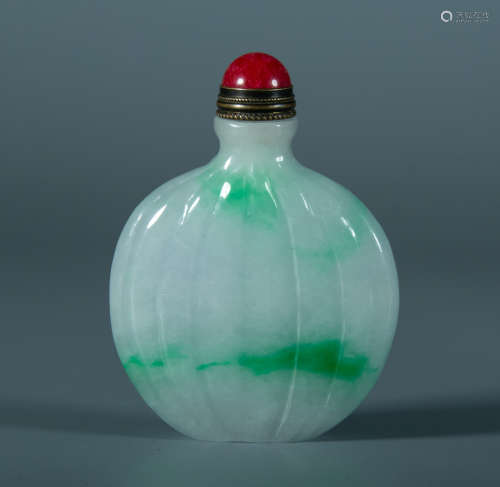 Qing Dynasty - Jade snuff bottle