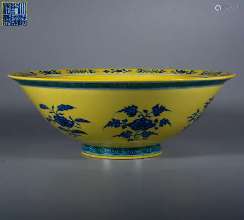 Qing Dynasty - Yellow glaze blue and White bowl