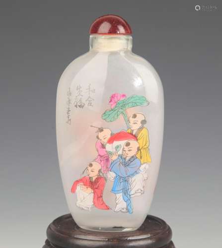 A FINE CHARACTER PAINTED GLASS SNUFF BOTTLE
