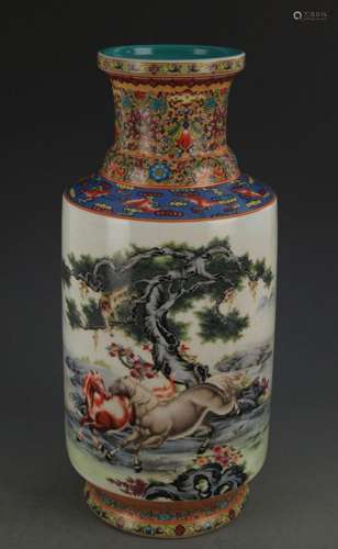 FAMILLE ROSE STORY PATTERN PORCELAIN VASE