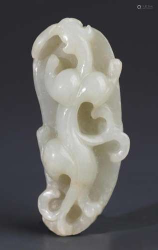 A FINELY DRAGON CARVING HETIAN PALE CELADON JADE