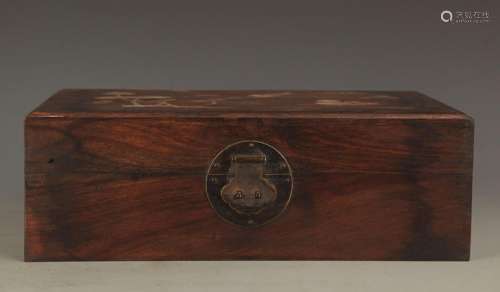 A FINE HUA LI MU WOODEN BOX INLAY WITH CONCH