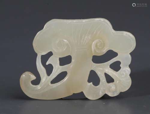 A FINE PALE CELADON JADE RUYI FIGURE PENDANT