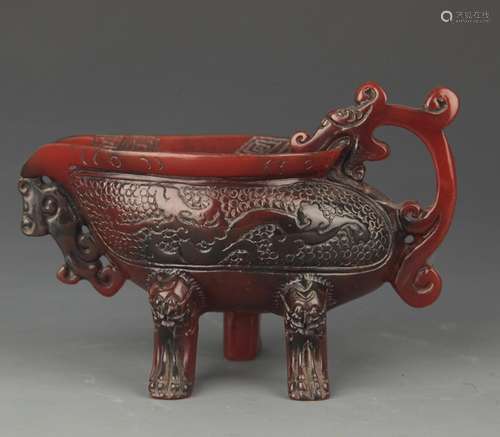 A FINELY MADE CHINESE DRAGON STYLE WINE CUP