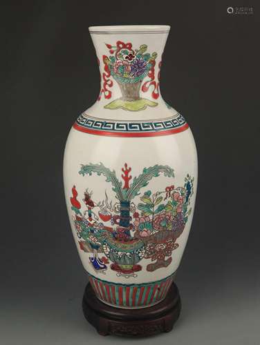 FAMILLE ROSE FLOWER PATTERN GUAN YIN STYLE VASE