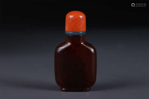 An Agate Snuff Bottle.