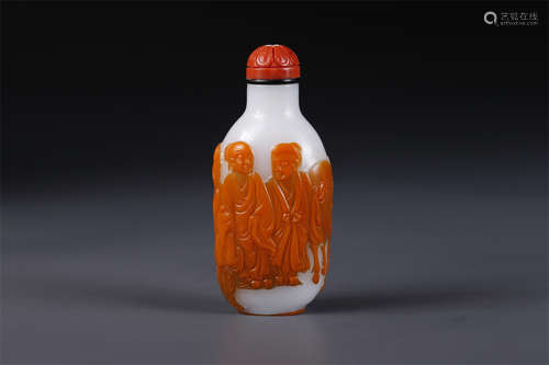 A Glass Snuff Bottle with Figure Story Motif.