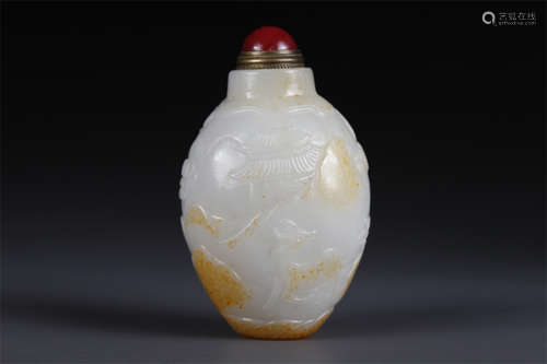 A Hetian Jade Snuff Bottle with Figure Motif.