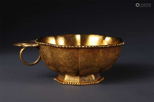 A Gilt Copper Cup with Figure Story Motif.