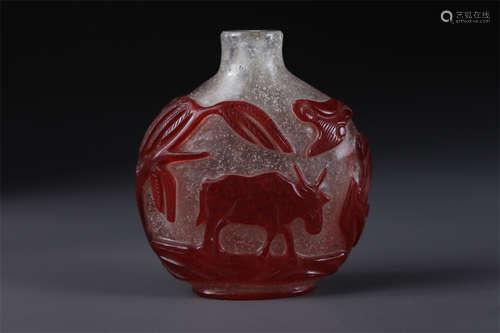 A Glass Snuff Bottle with Cattle Motif.