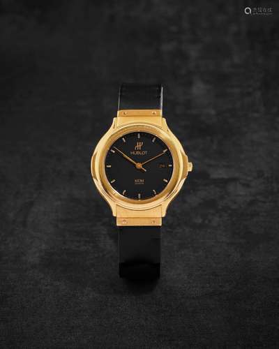 HUBLOT. MONTRE BRACELET EN OR JAUNE 18K (750) DE TAILLE MEDI...