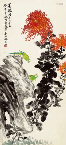 吴砚耕（1910～2006） 1983年作 菊花鹦鹉图 镜片 设色纸本