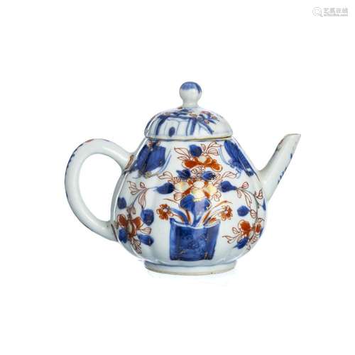 Chinese porcelain teapot, Kangxi