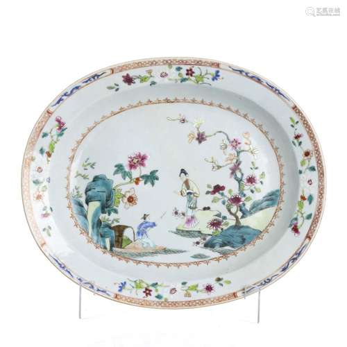 Famille rose oval platter in Chinese porcelain, Qianlong