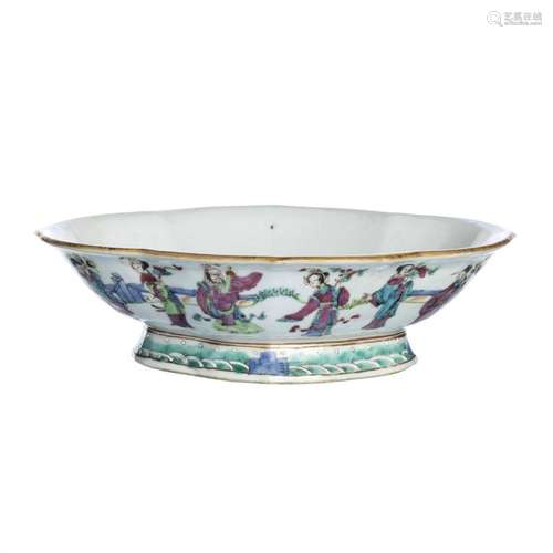 Chinese porcelain altar bowl with figures