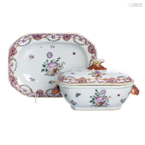 Small Chinese porcelain tureen with presenter, Qianlong