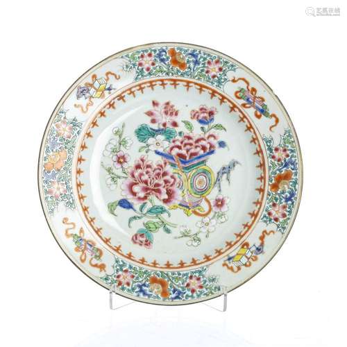 Chinese porcelain 'family rose' plate, Yongzheng