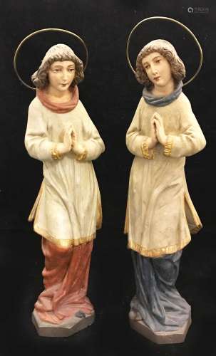 Zwei Heiligenfiguren mit gefalteten Haenden, um 1900, Holz, ...