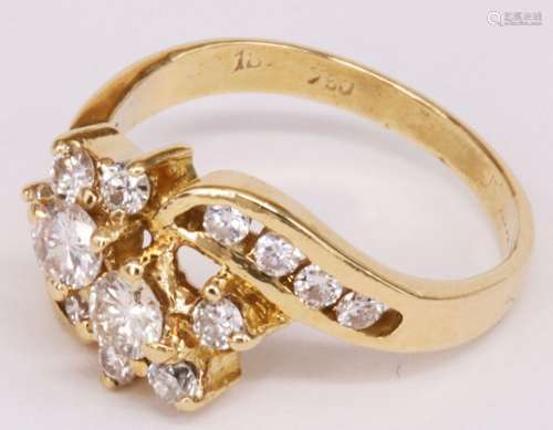 Ring, 750er Gelbgold, mit 16 Diamanten in verschlungener For...