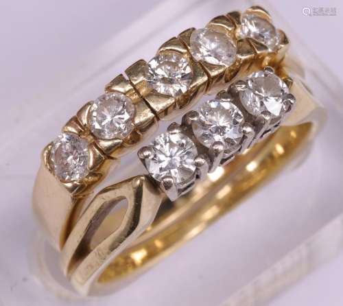 2 klassische Diamantringe: Ring, 585er GG, 4,62 g, mit vier ...