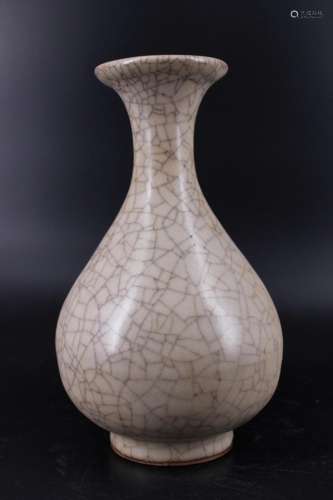 Song Porcelain Crackle Vase