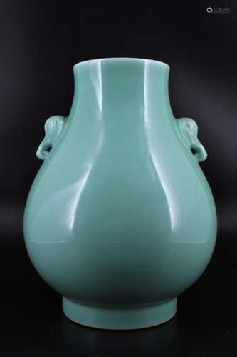 Large Qing Porcelain Double Ear Glazed Vase