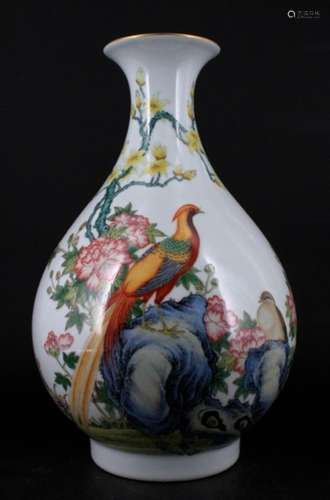 Extra Large Qing Porcelain Enamel Phoneix Vase