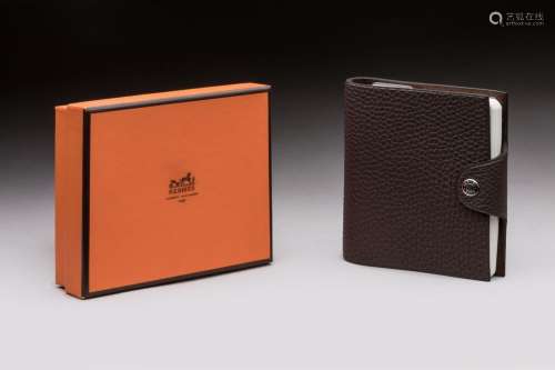 HERMES Paris - Petit CARNET de note en cuir marron grainé so...