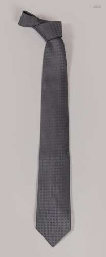 HERMES PARIS, une cravate en soie grise à motif de H