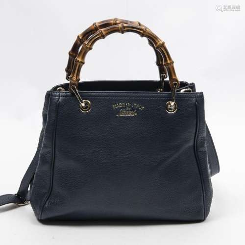 GUCCI- SAC cabas modèle " bambou shopper" en cuir ...