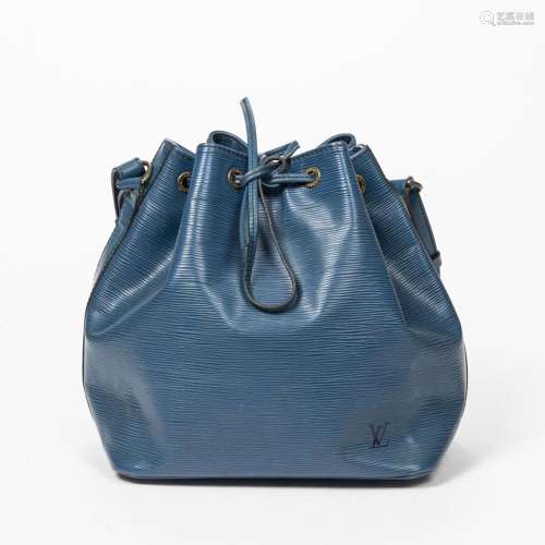 LOUIS VUITTON - SAC modèle "Noé" PM en cuir épi bl...