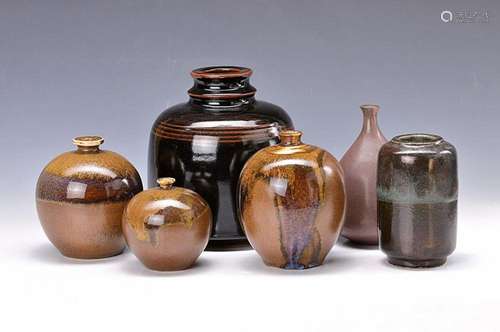 6 parts of art pottery, 1960s and 1970s, 4x Elly and