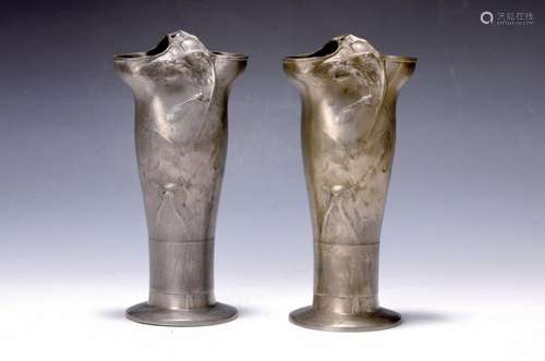 pair of vases, Kayserzinn, around 1900, embossed