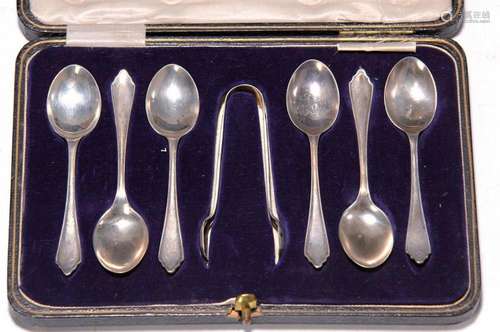 6 tea spoons and one sugar tongs, Sheffield, around 1925