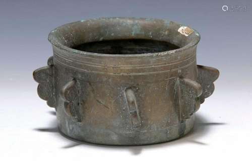 Large Mortar, probably Spain, 17th c., Bronze,with 8 wings