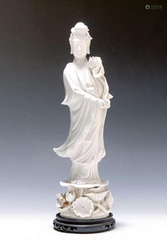 Guanyin, China, around 1880, porcelain, so- called blanc