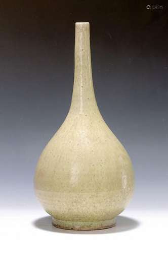 large vase, South China, 19.th c., based on the example