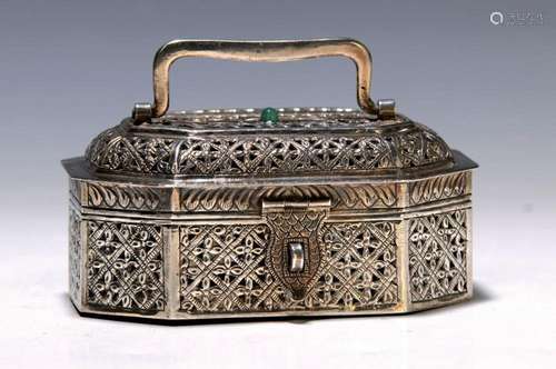 lidded box, India, around 1900, silver acid tested