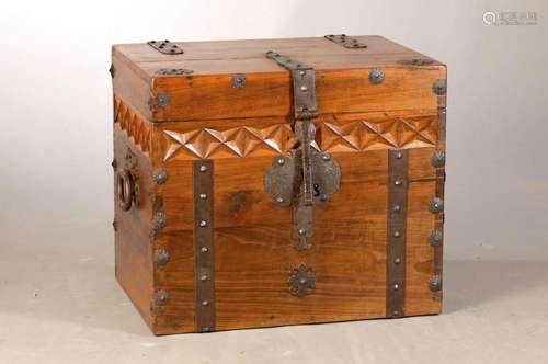 Small Chest, English colonial style, around 1820 - 50