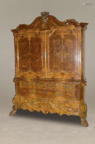 Cabinet, Netherlands, around 1880/90, walnut veneer /