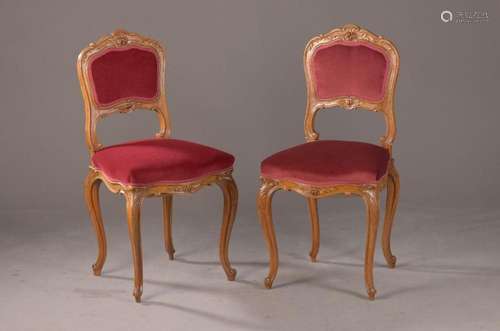 couple of finely carved chairs around 1860, Walnut