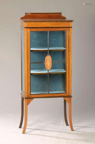 Small showcase, England, around 1900, mahoganyveneer, with